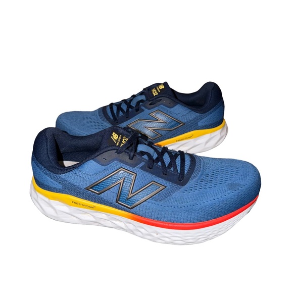 New Balance  EVOZ Men's Blue and Yellow Athletic Shoes size 11 - Picture 3 of 6